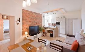Lovely Down Town Apartment By The Motlawa River